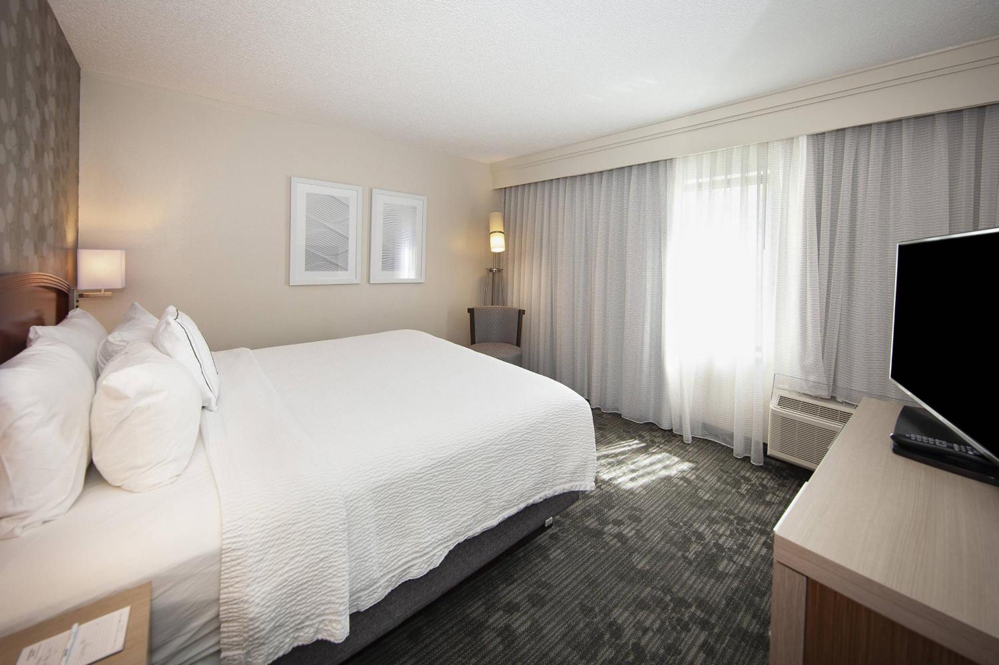 Hotel Courtyard By Marriott Valdosta Exterior foto